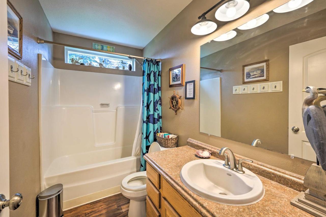 Soldotna Home With Yard, Walk To Kenai River! Екстер'єр фото